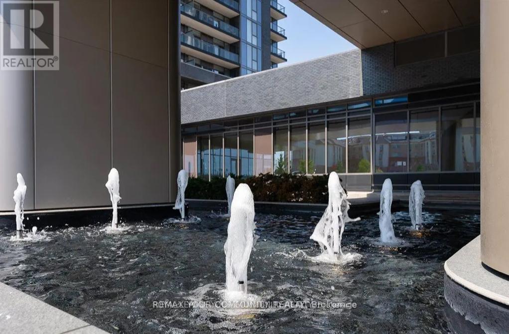 404 - 20 Gatineau Drive, Vaughan, Ontario  L4J 0L3 - Photo 2 - N13054386