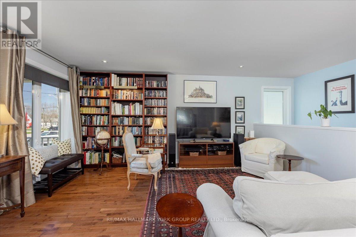 805 Poplar Avenue, Georgina, Ontario  L4P 3E9 - Photo 12 - N13054470