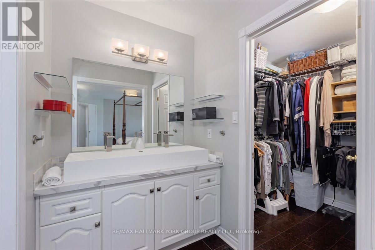 805 Poplar Avenue, Georgina, Ontario  L4P 3E9 - Photo 21 - N13054470