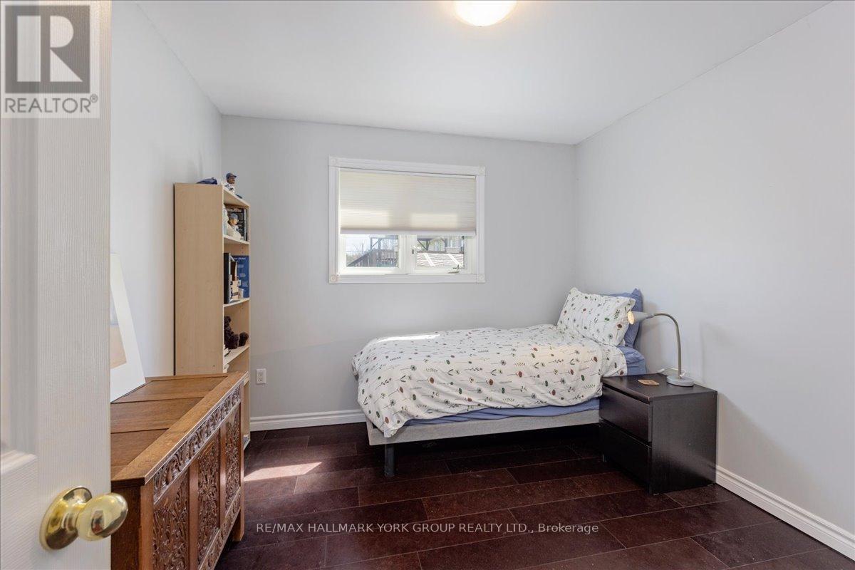 805 Poplar Avenue, Georgina, Ontario  L4P 3E9 - Photo 24 - N13054470