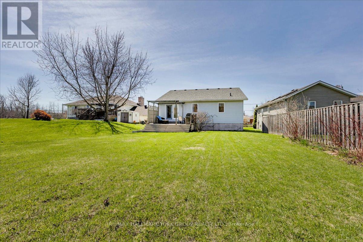 805 Poplar Avenue, Georgina, Ontario  L4P 3E9 - Photo 35 - N13054470