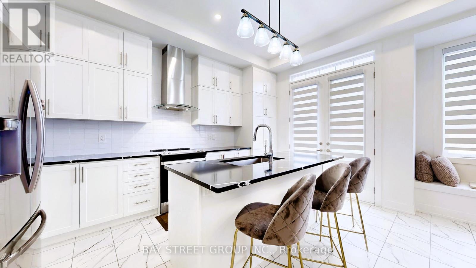 67 Marlene Johnston Drive, East Gwillimbury, Ontario  L9N 1K3 - Photo 10 - N13054478