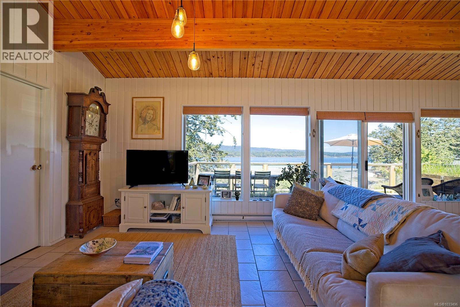 1607 North Beach Rd, Salt Spring, British Columbia  V8K 1A8 - Photo 16 - 1033496