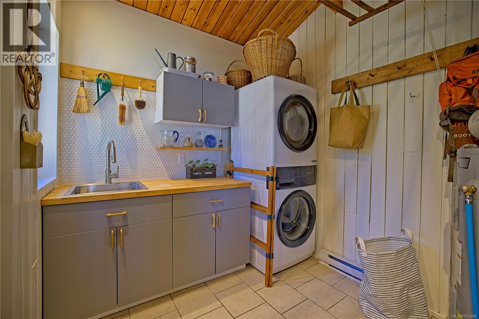 1607 North Beach Rd, Salt Spring, British Columbia  V8K 1A8 - Photo 30 - 1033496