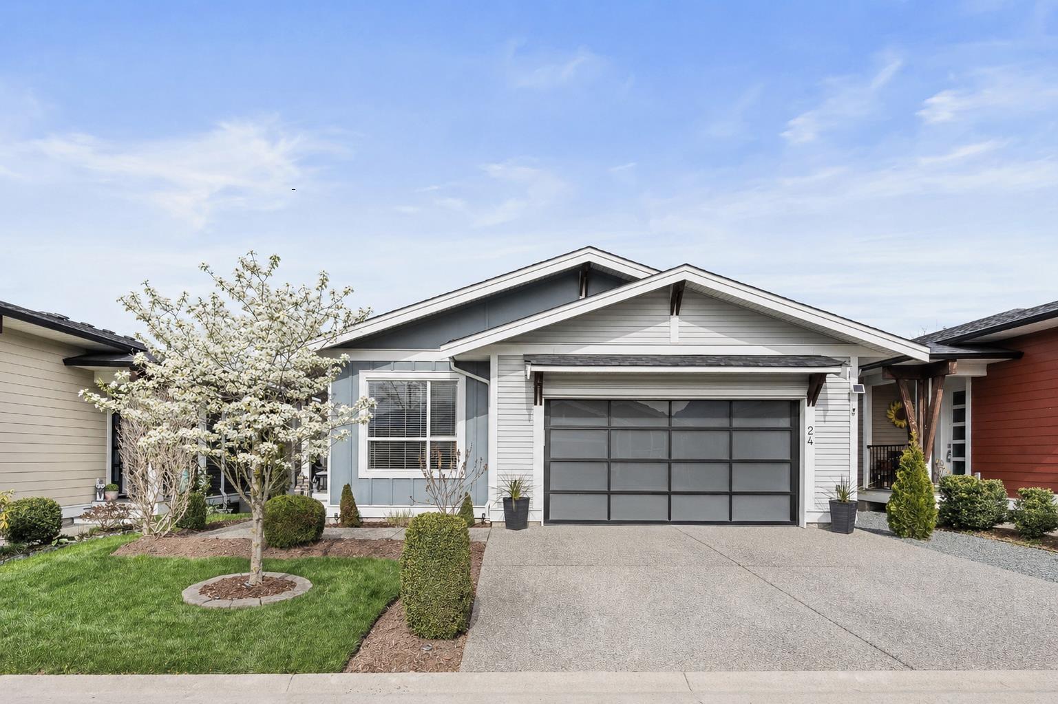 24 46213 HAKWELES ROAD|Sardis East Vedder, Chilliwack, British Columbia