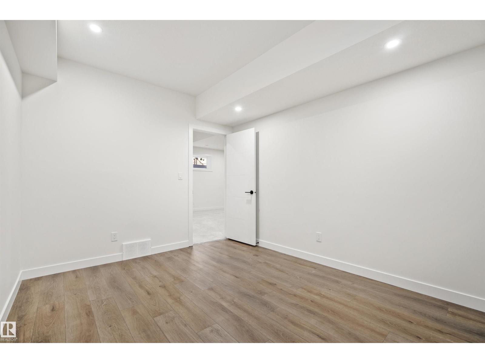 1538 Howes Pl Sw, Edmonton, Alberta  T6W 5B9 - Photo 48 - E4473290