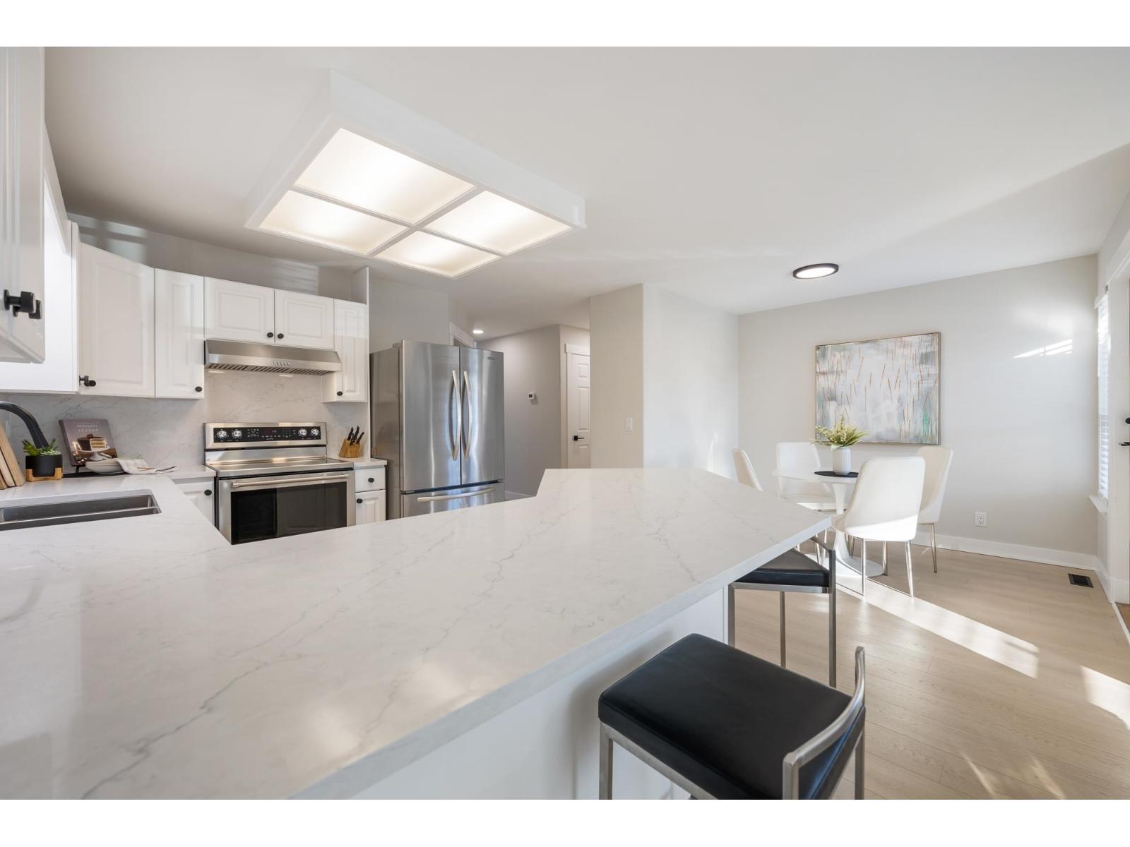 15458 110 AVENUE, surrey, British Columbia