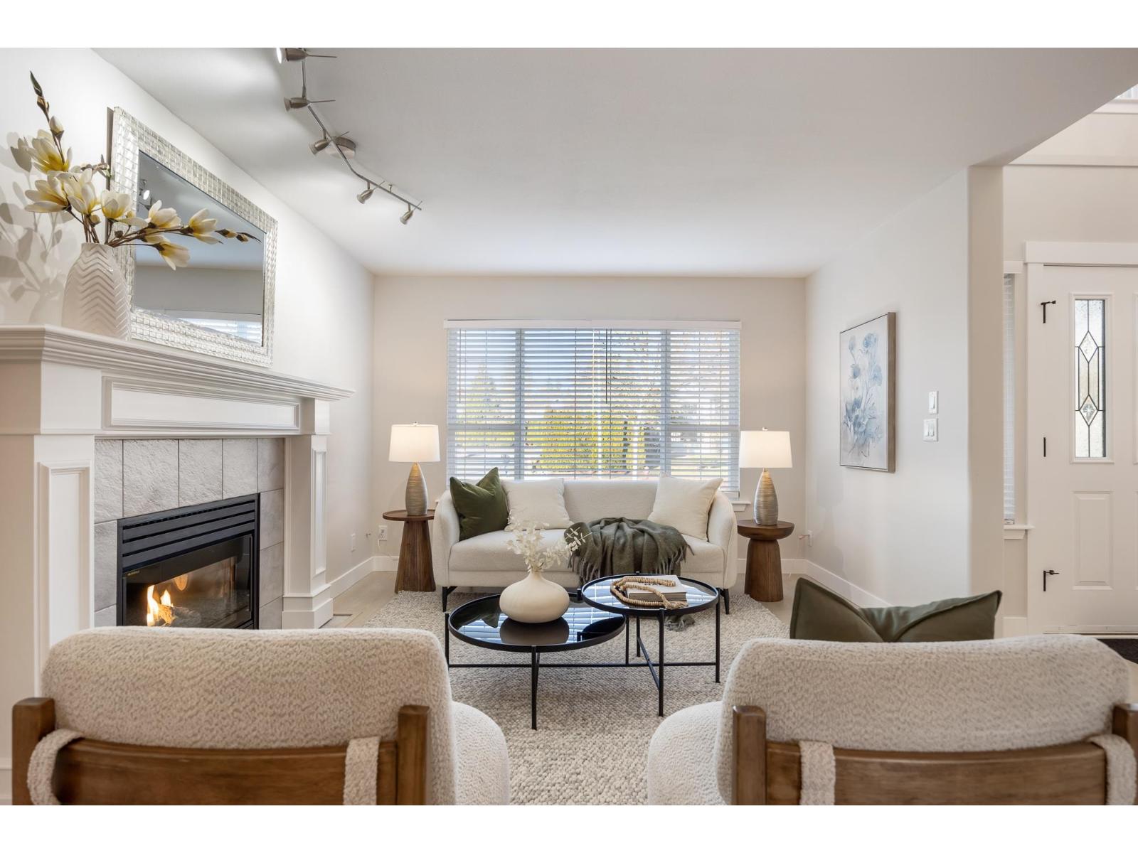 15458 110 Avenue, Surrey, British Columbia  V3R 0X1 - Photo 5 - R3115504