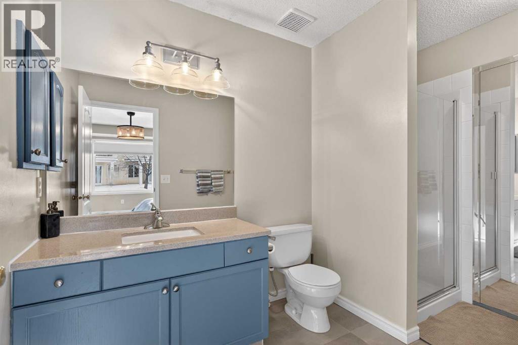 42 Hamptons Link NW, Calgary, Alberta  T3A 5V9 - Photo 28 - A2281569