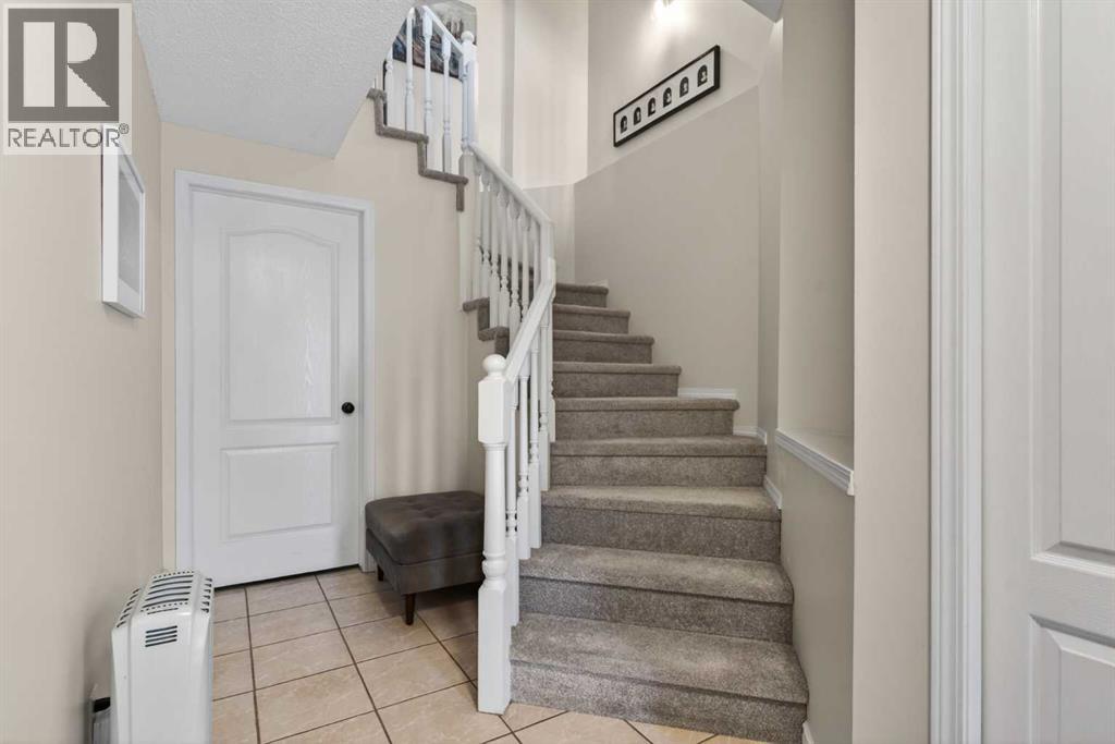 42 Hamptons Link NW, Calgary, Alberta  T3A 5V9 - Photo 6 - A2281569