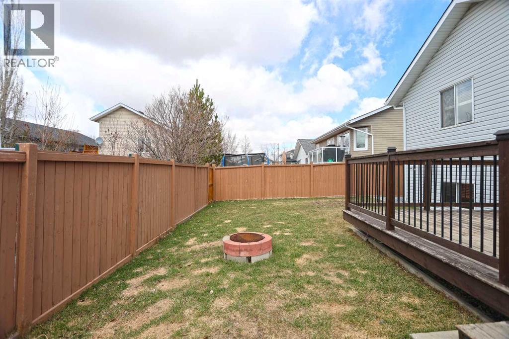 19 Sunridge Crescent NW, Airdrie, Alberta  T4B 2G6 - Photo 32 - A2282964