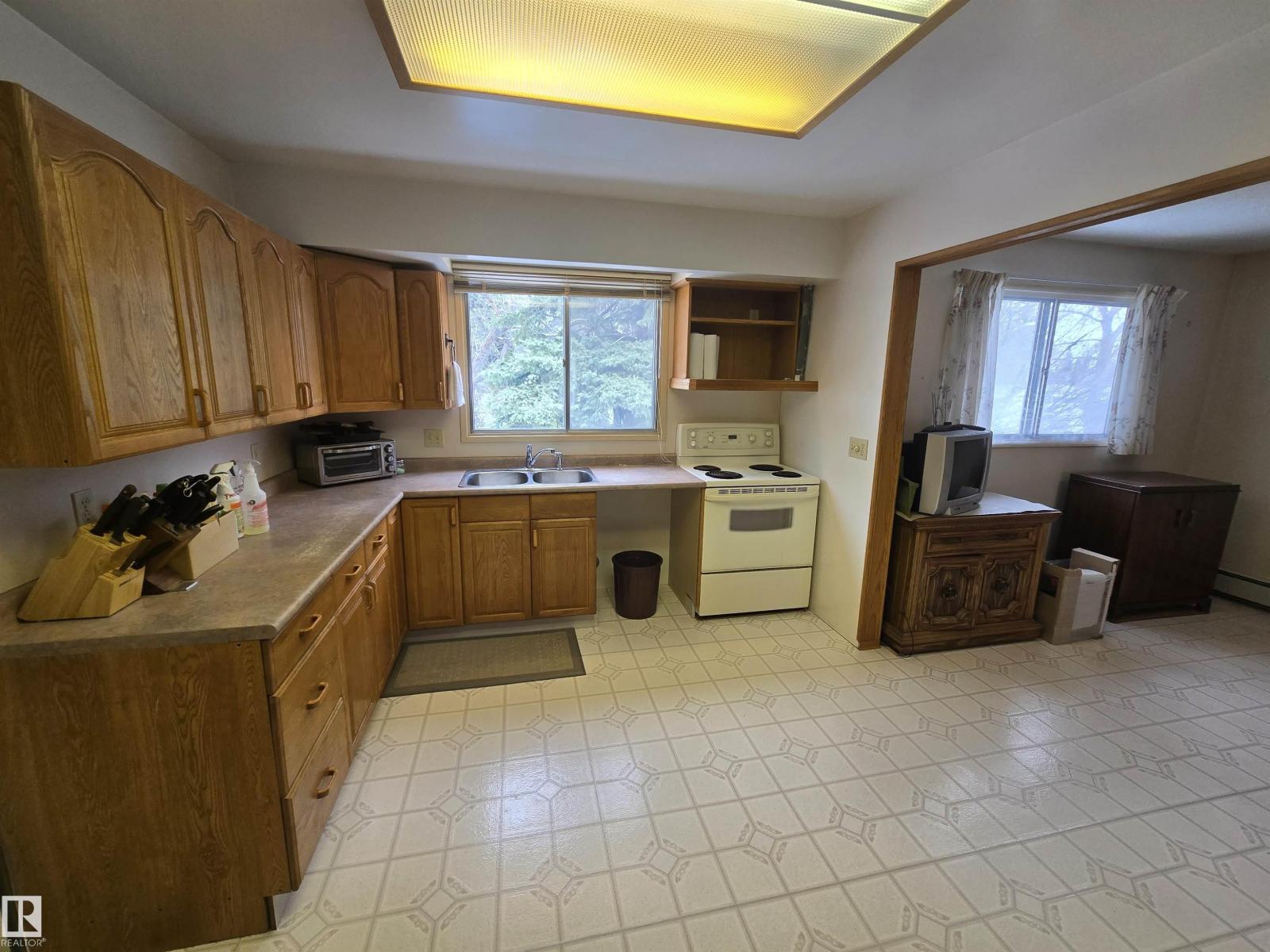 3415 81 St Nw, Edmonton, Alberta  T6K 0G3 - Photo 8 - E4484510