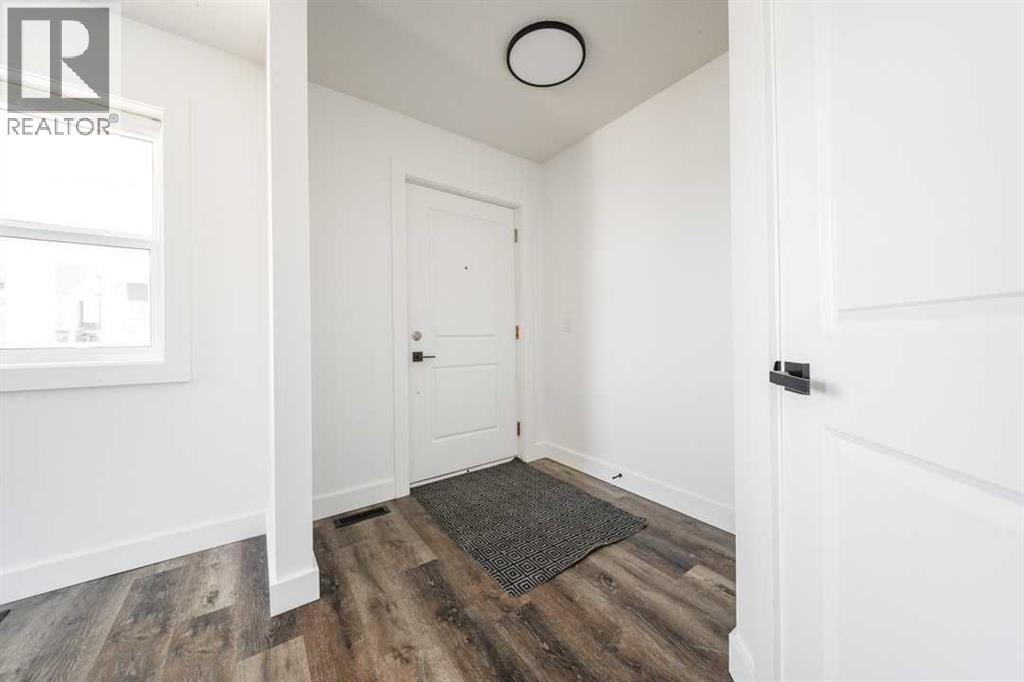 213 Athabasca Avenue, Fort Mcmurray, Alberta  T9J 1G3 - Photo 2 - A2304719