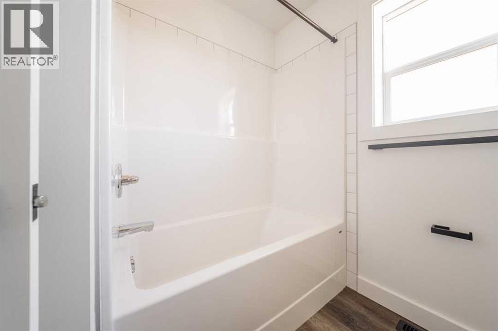 213 Athabasca Avenue, Fort Mcmurray, Alberta  T9J 1G3 - Photo 32 - A2304719