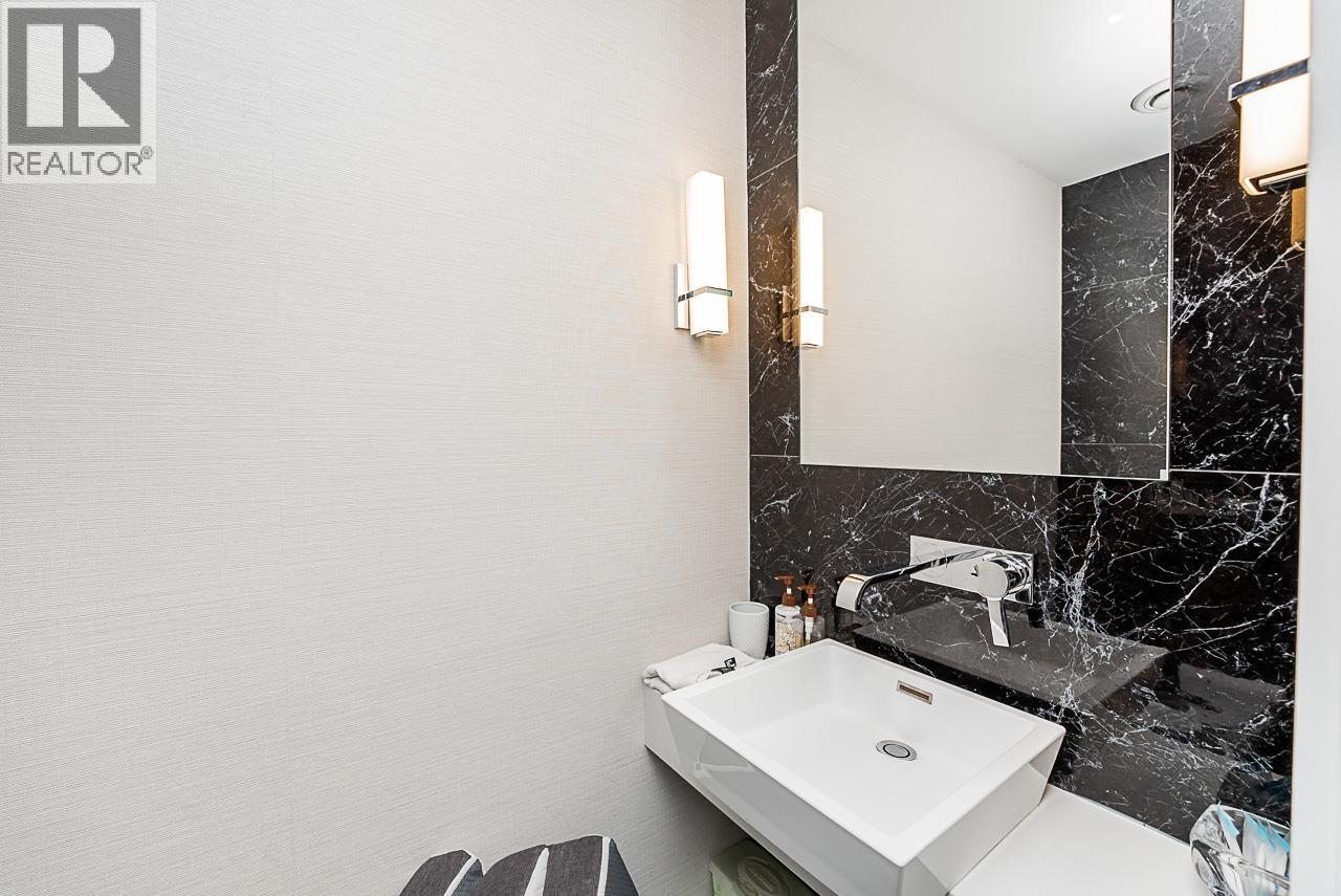 938 Beatty Street, Vancouver, British Columbia  V6Z 3G6 - Photo 27 - R3116615