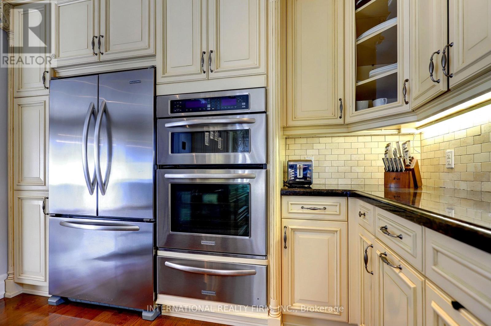 3496 Burningoak Crescent, Mississauga, Ontario  L4Y 3L5 - Photo 13 - W13054342