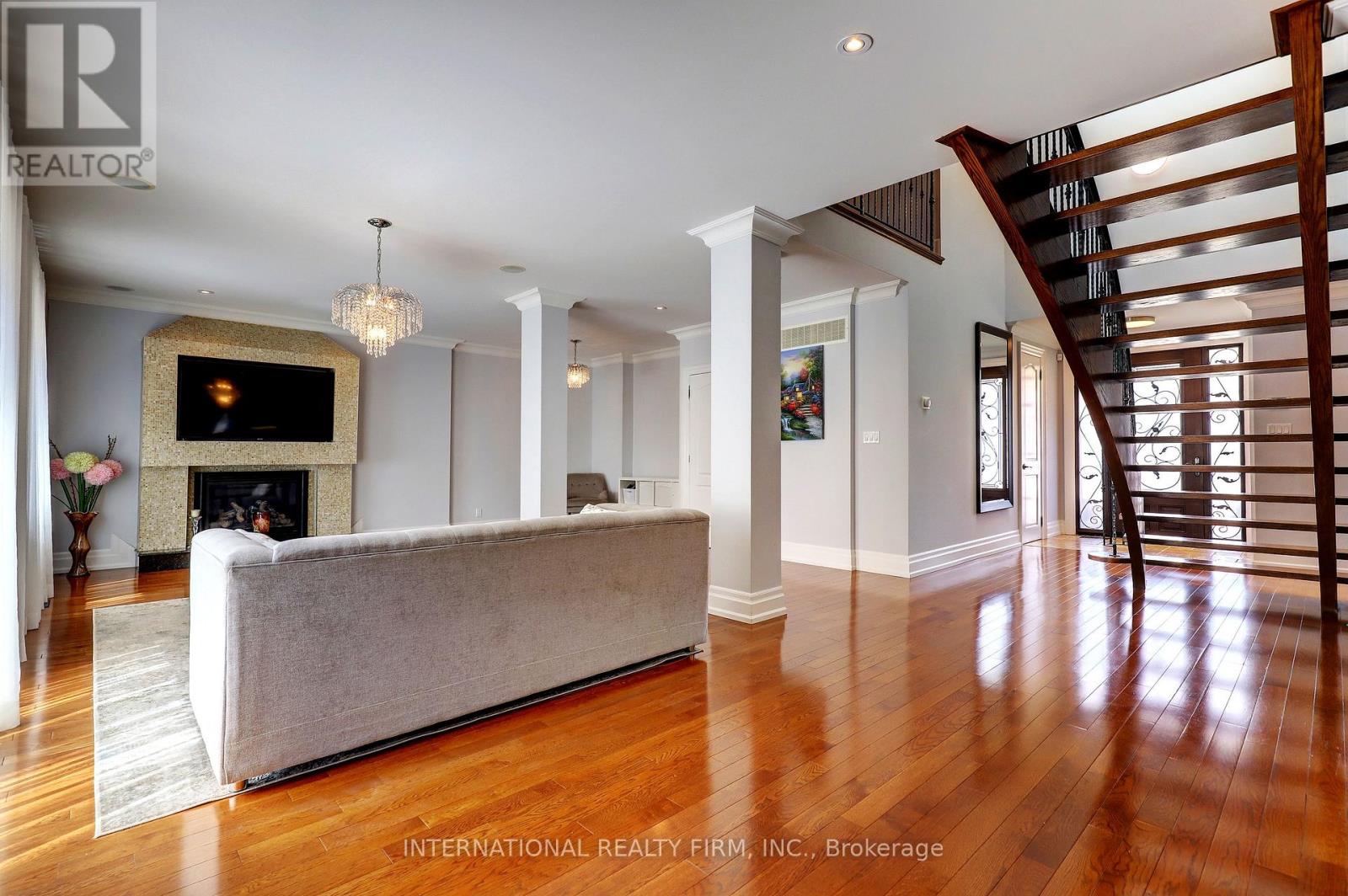 3496 Burningoak Crescent, Mississauga, Ontario  L4Y 3L5 - Photo 16 - W13054342