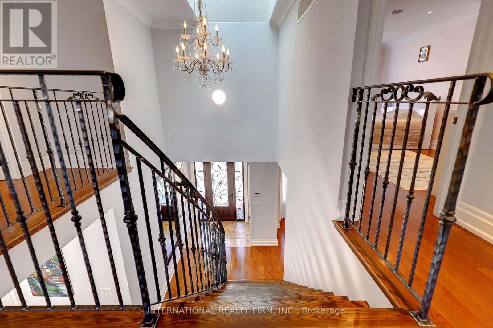 3496 Burningoak Crescent, Mississauga, Ontario  L4Y 3L5 - Photo 19 - W13054342