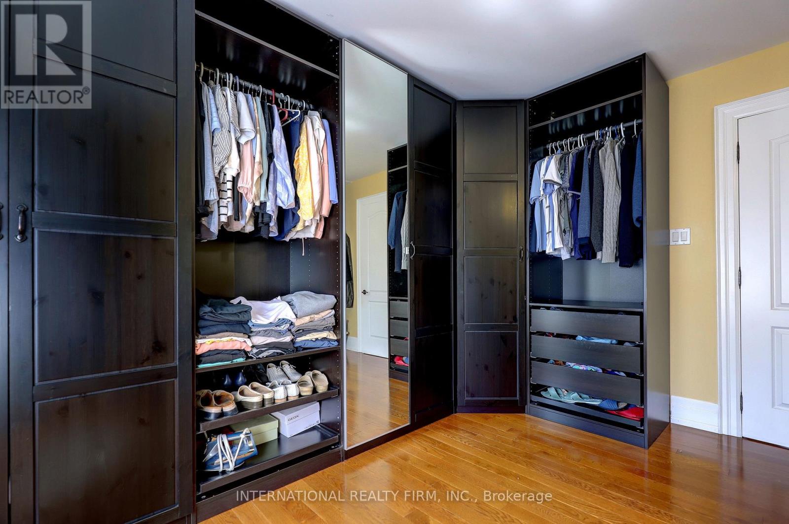 3496 Burningoak Crescent, Mississauga, Ontario  L4Y 3L5 - Photo 27 - W13054342