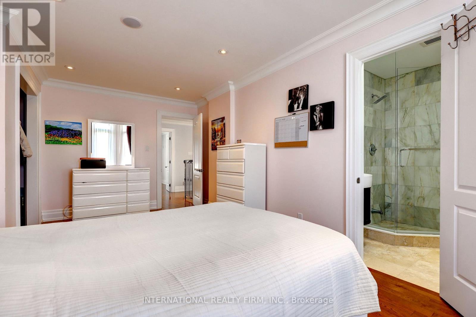 3496 Burningoak Crescent, Mississauga, Ontario  L4Y 3L5 - Photo 29 - W13054342