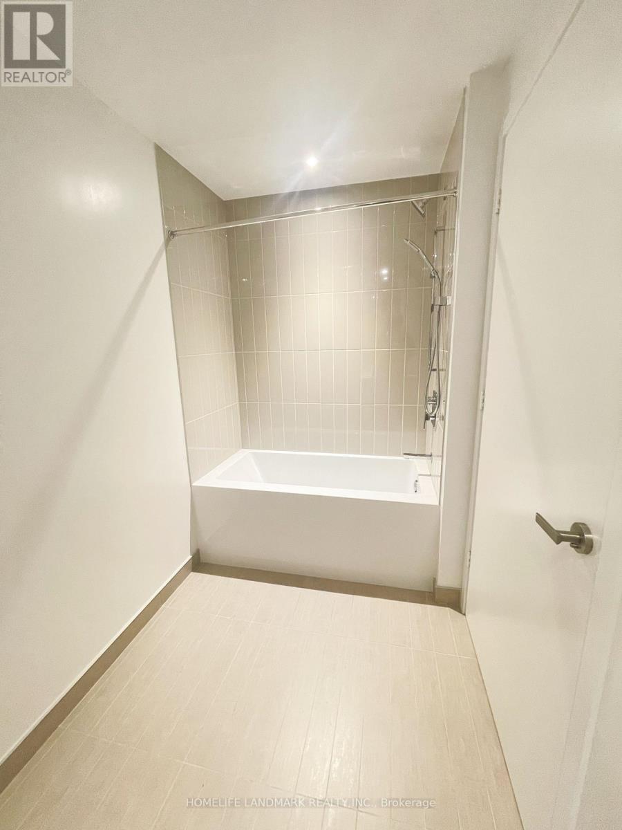 2812 - 3900 Confederation Parkway, Mississauga, Ontario  L5B 0M3 - Photo 7 - W13054376