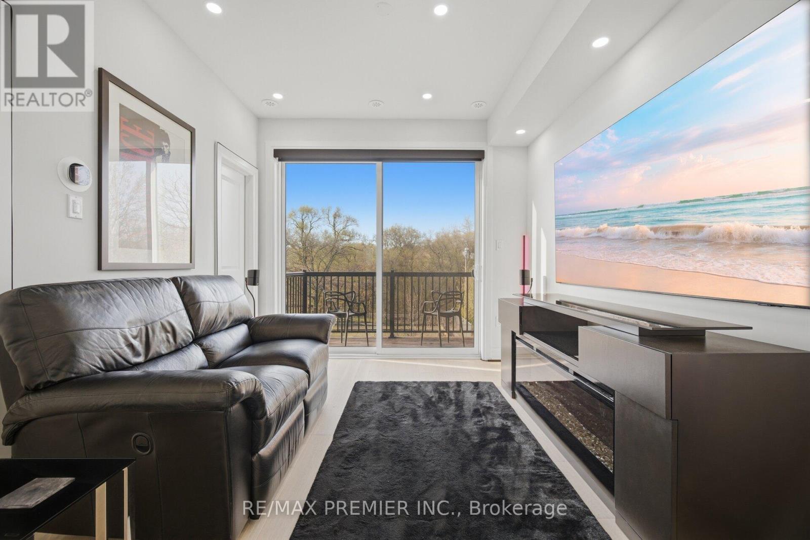 43 Wild Rose Gdns, Toronto, Ontario  M6L 0A5 - Photo 18 - W13054380