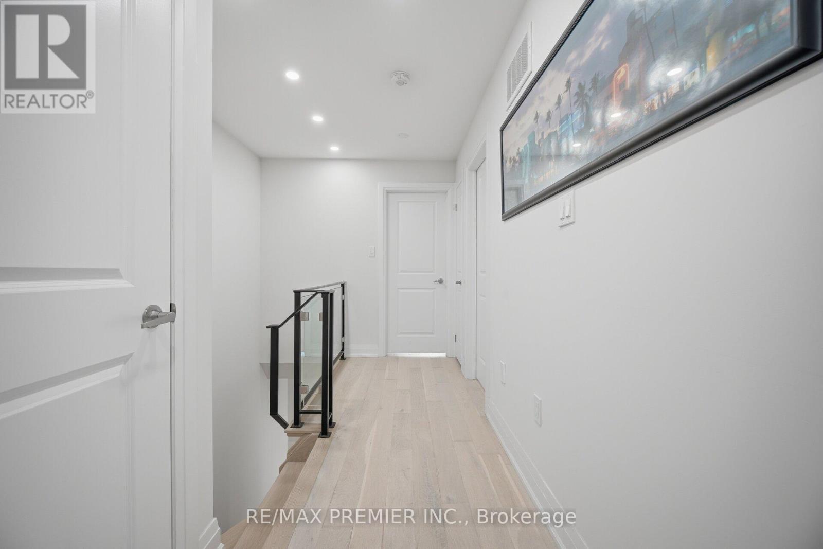 43 Wild Rose Gdns, Toronto, Ontario  M6L 0A5 - Photo 23 - W13054380