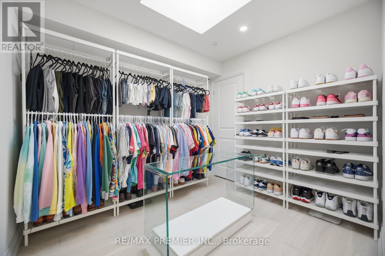 43 Wild Rose Gdns, Toronto, Ontario  M6L 0A5 - Photo 32 - W13054380