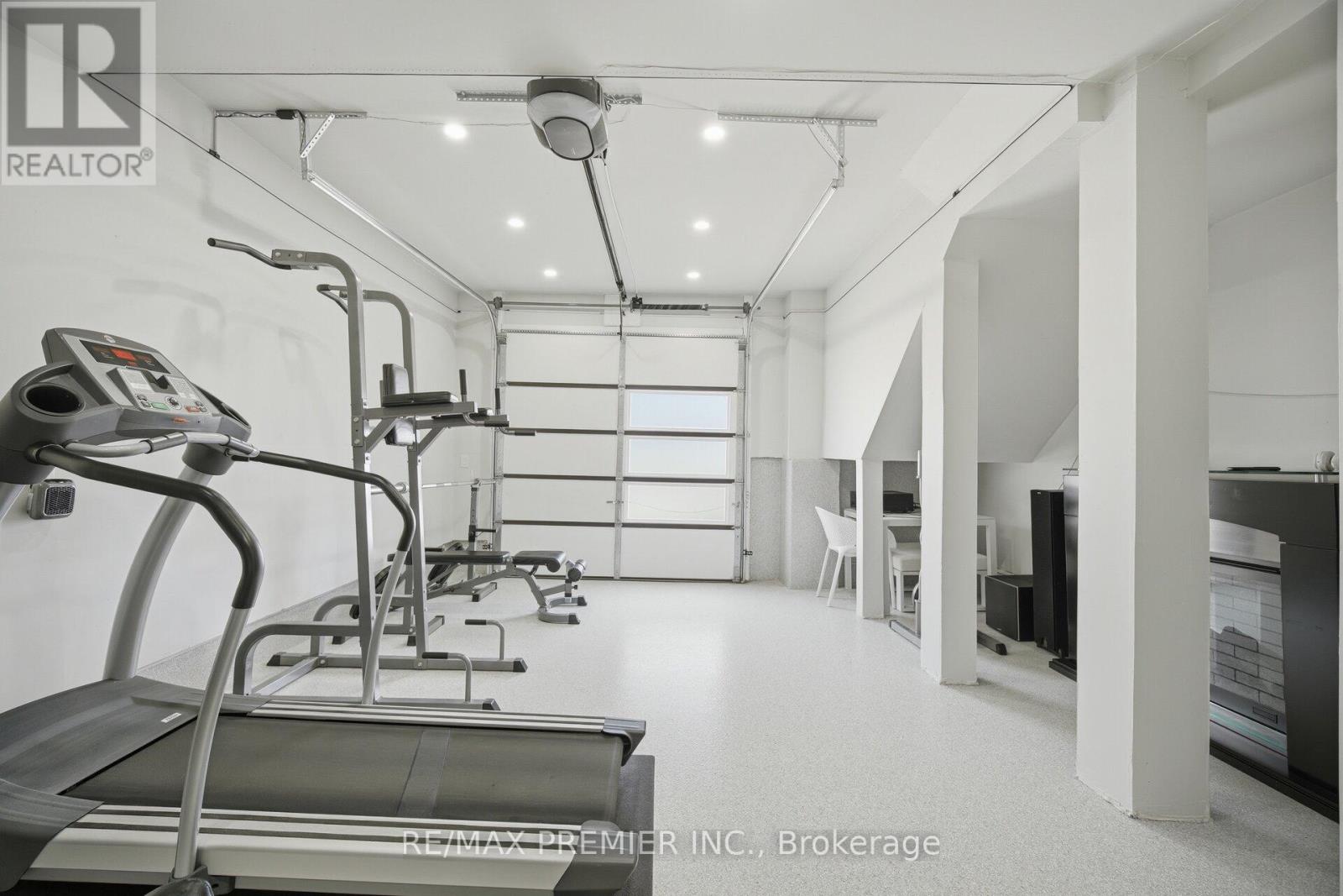 43 Wild Rose Gdns, Toronto, Ontario  M6L 0A5 - Photo 46 - W13054380