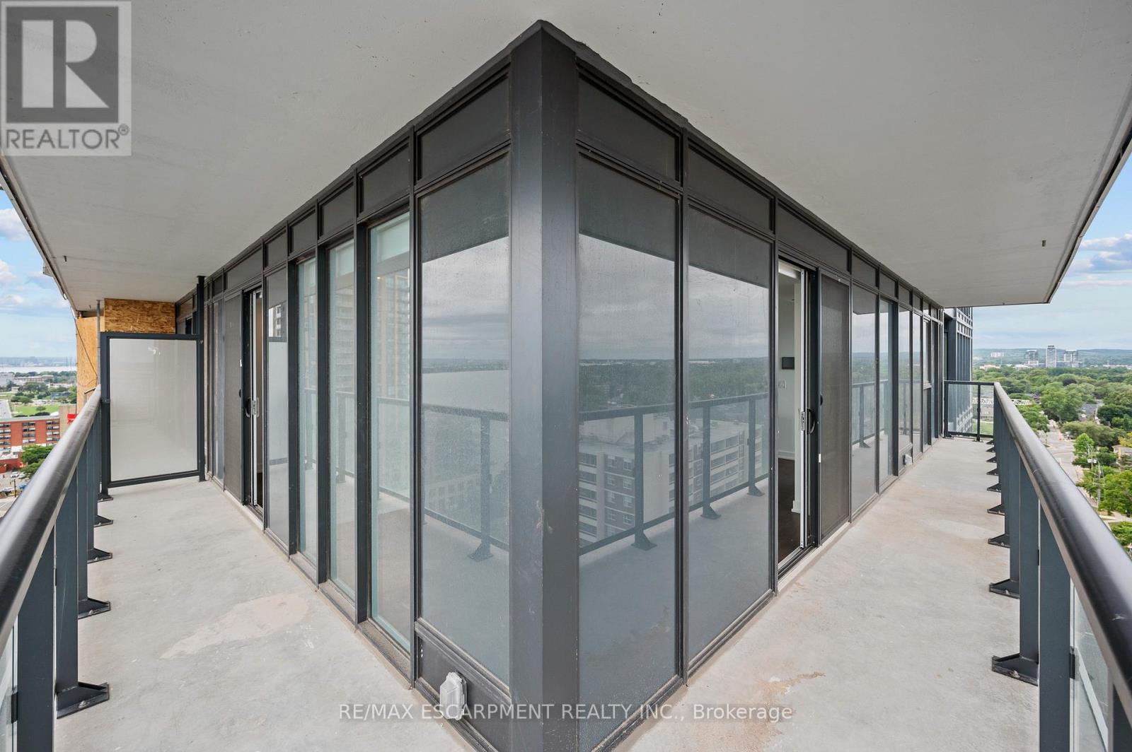 1503 - 370 Martha Street, Burlington, Ontario  L7R 0G9 - Photo 15 - W13054392