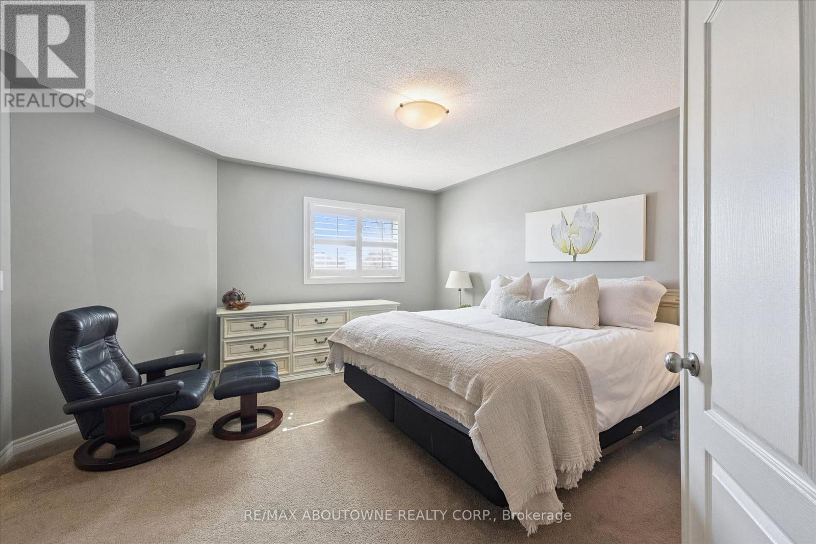 2484 Capilano Crescent, Oakville, Ontario  L6H 6L4 - Photo 20 - W13054410