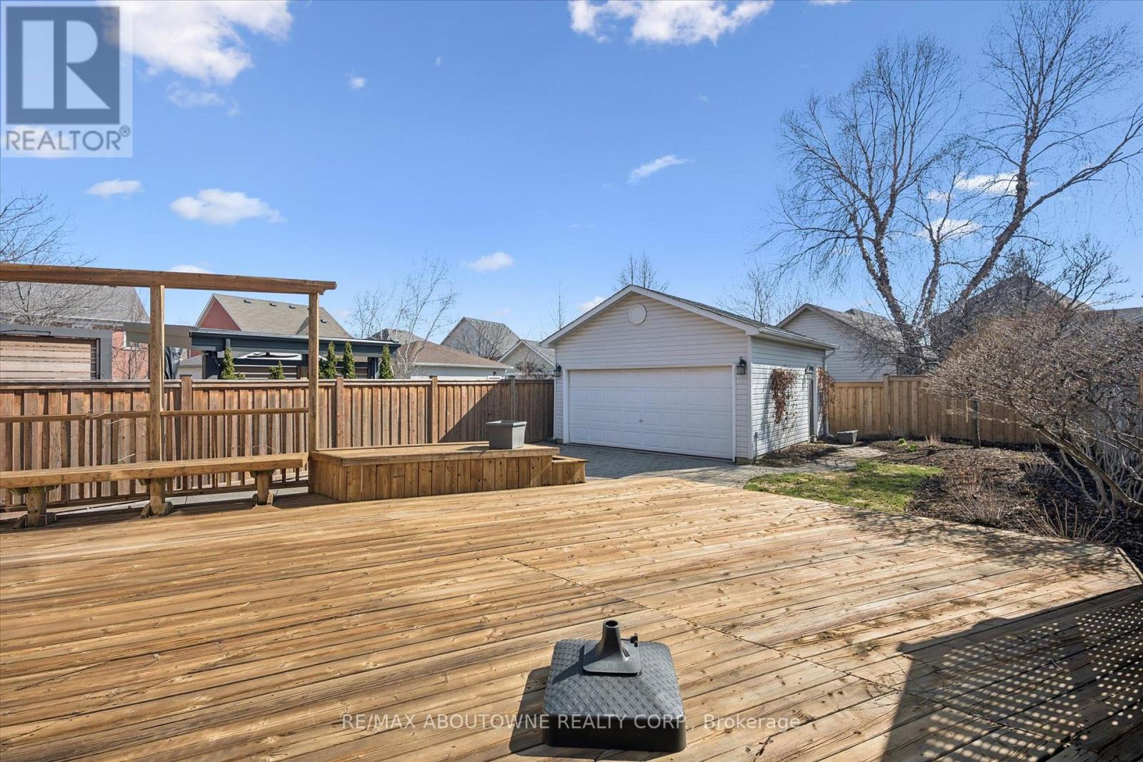 2484 Capilano Crescent, Oakville, Ontario  L6H 6L4 - Photo 36 - W13054410