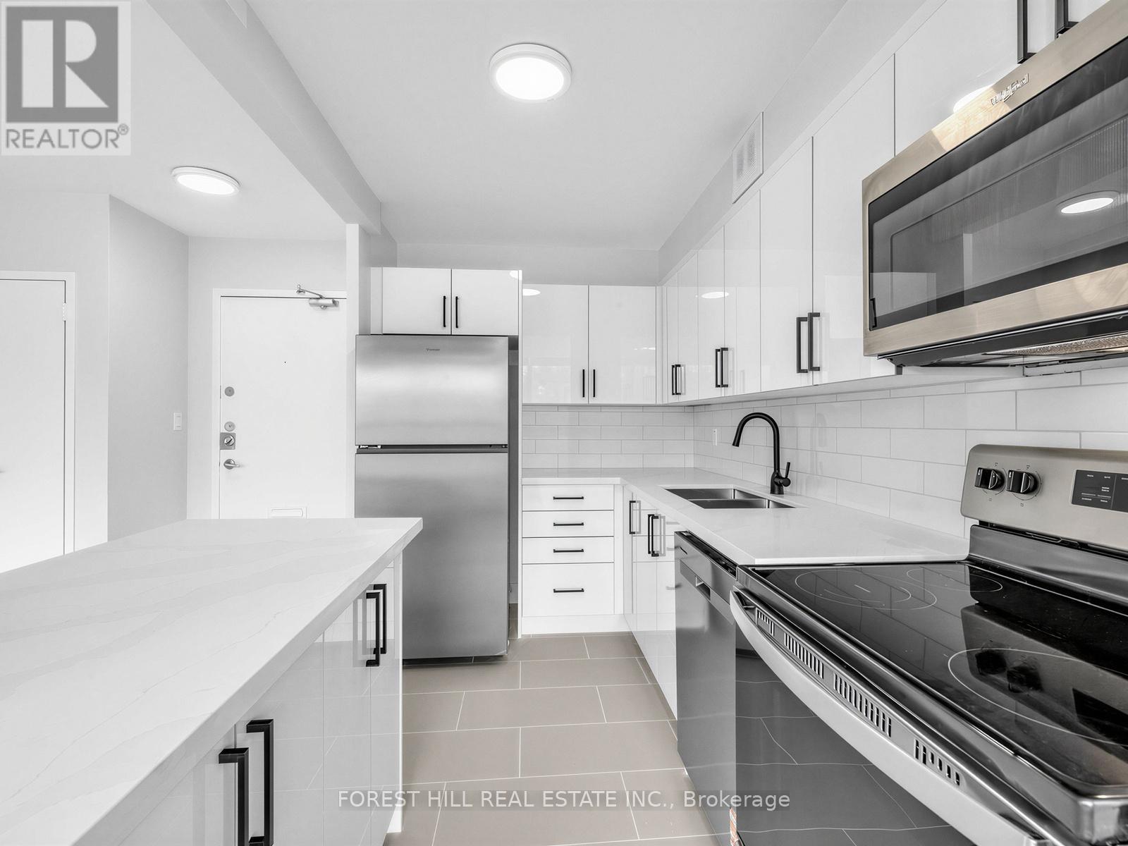 114 - 140 Elm Ridge Drive, Toronto, Ontario  M6B 1B1 - Photo 12 - W13054418