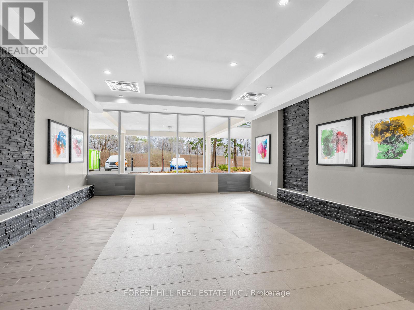 114 - 140 Elm Ridge Drive, Toronto, Ontario  M6B 1B1 - Photo 4 - W13054418