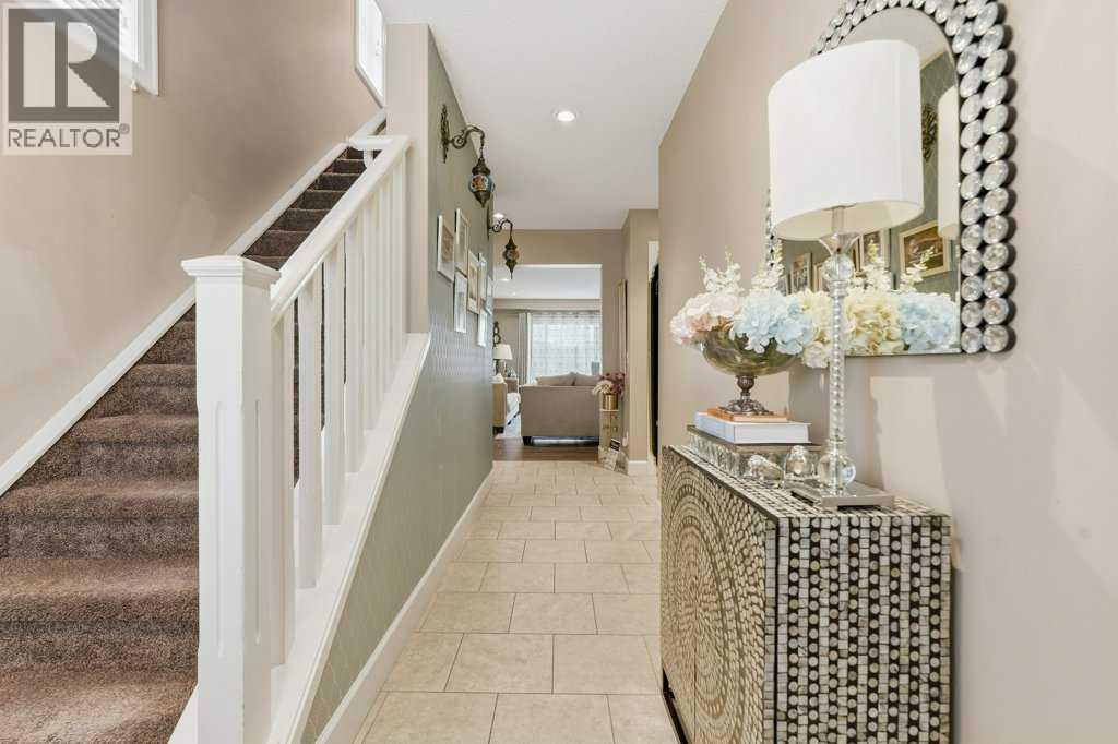 148 Viewpointe Terrace, Chestermere, Alberta  T1X 0P9 - Photo 4 - A2298251