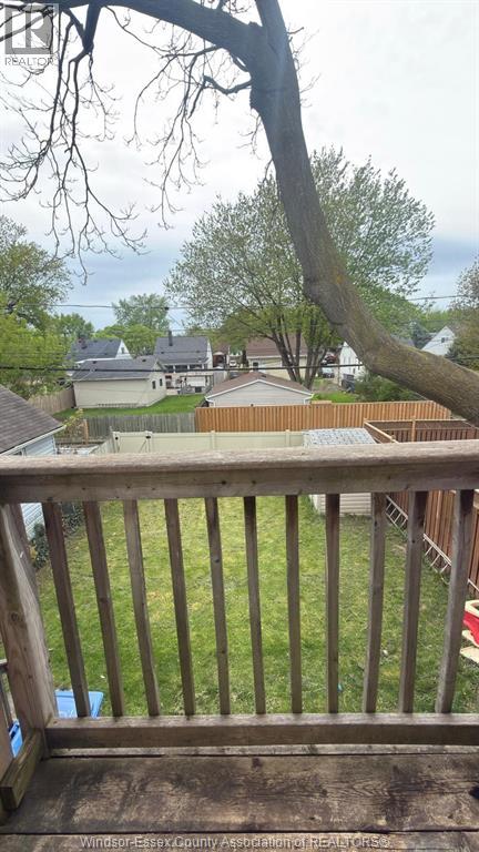 843 Ellrose Unit# #upper, Windsor, Ontario  N8Y 3W6 - Photo 3 - 26009428