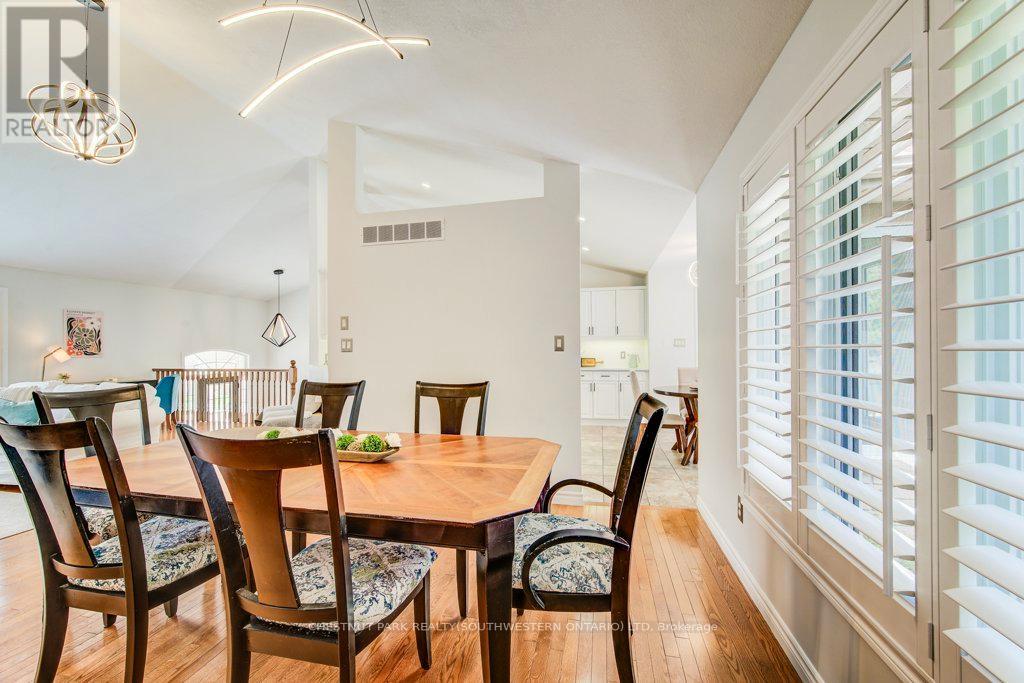 219 Mitchell Street, North Dumfries, Ontario  N0B 1E0 - Photo 14 - X13054326