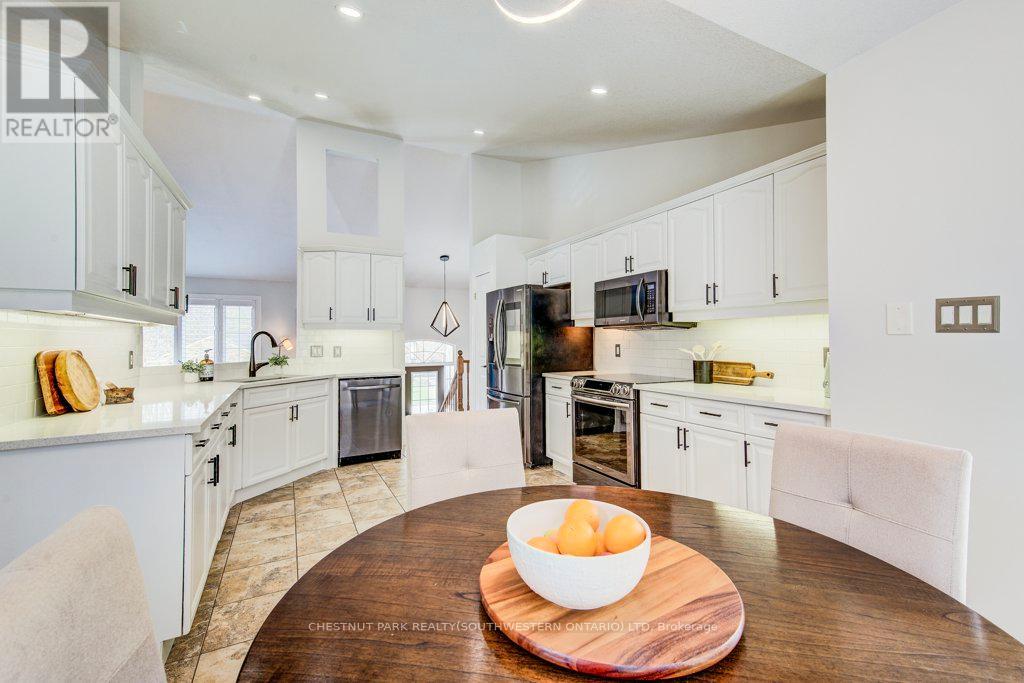 219 Mitchell Street, North Dumfries, Ontario  N0B 1E0 - Photo 16 - X13054326