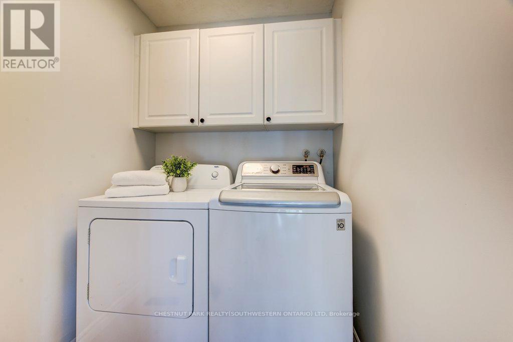 219 Mitchell Street, North Dumfries, Ontario  N0B 1E0 - Photo 23 - X13054326