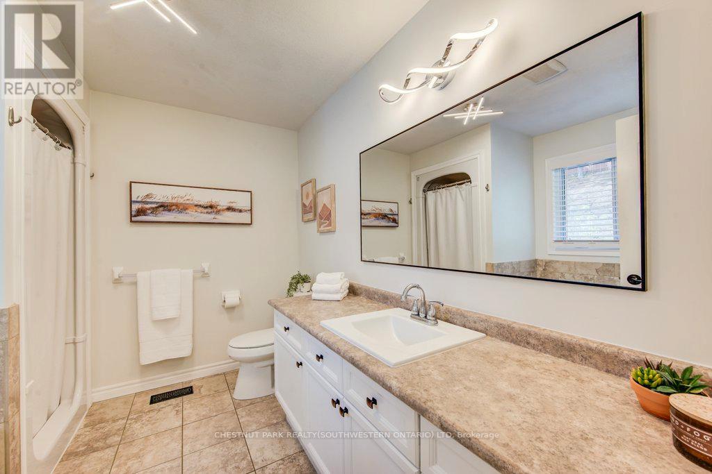 219 Mitchell Street, North Dumfries, Ontario  N0B 1E0 - Photo 28 - X13054326