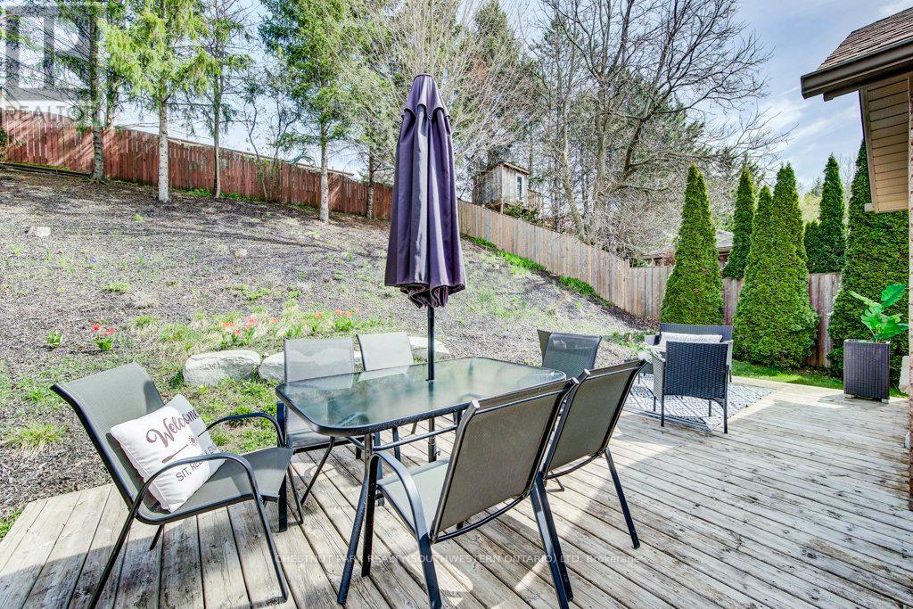 219 Mitchell Street, North Dumfries, Ontario  N0B 1E0 - Photo 44 - X13054326