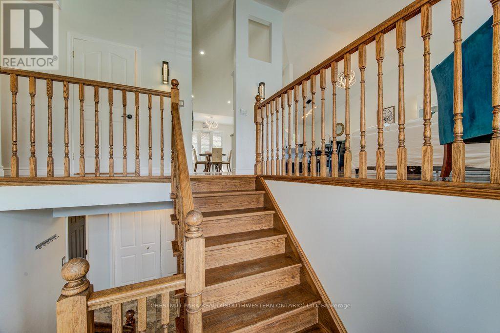 219 Mitchell Street, North Dumfries, Ontario  N0B 1E0 - Photo 6 - X13054326