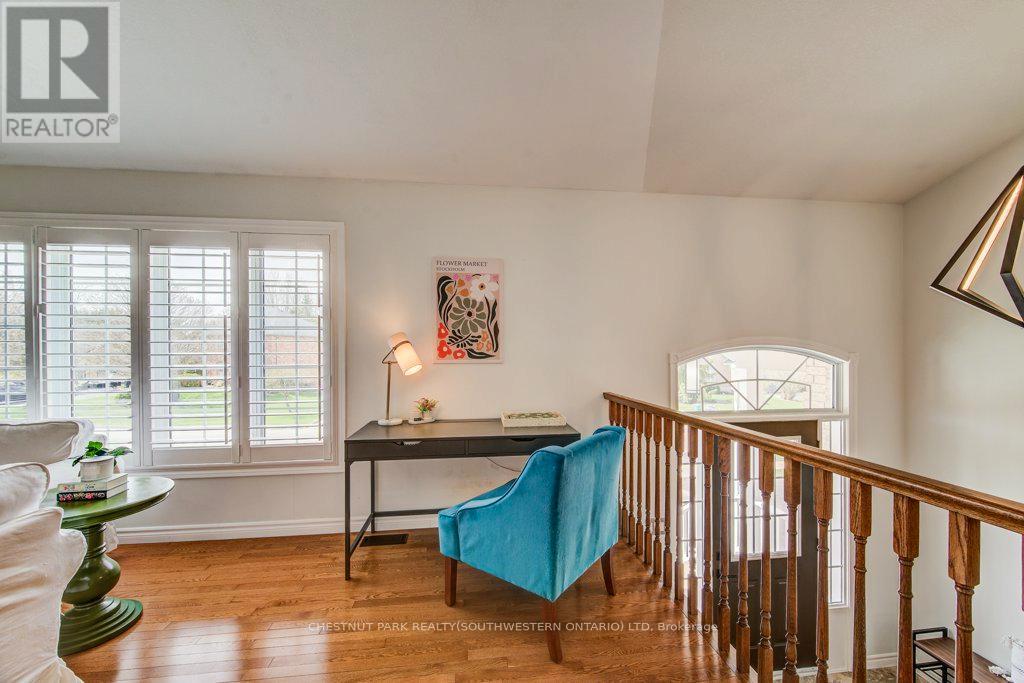 219 Mitchell Street, North Dumfries, Ontario  N0B 1E0 - Photo 8 - X13054326