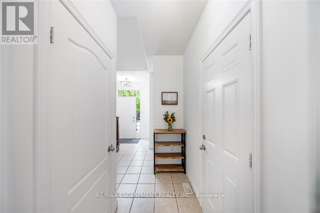 4 - 10 Liddycoat Lane, Hamilton, Ontario  L9G 0A7 - Photo 8 - X13054422