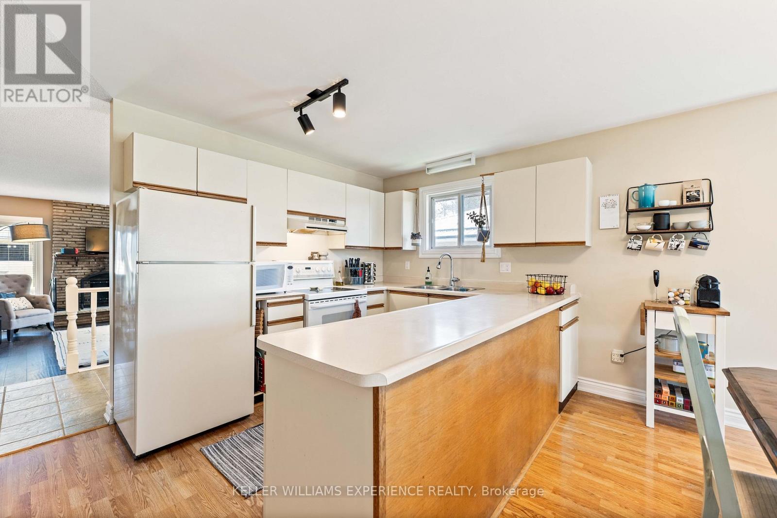 116 Reid Street, Kawartha Lakes, Ontario  K0M 1A0 - Photo 10 - X13054432