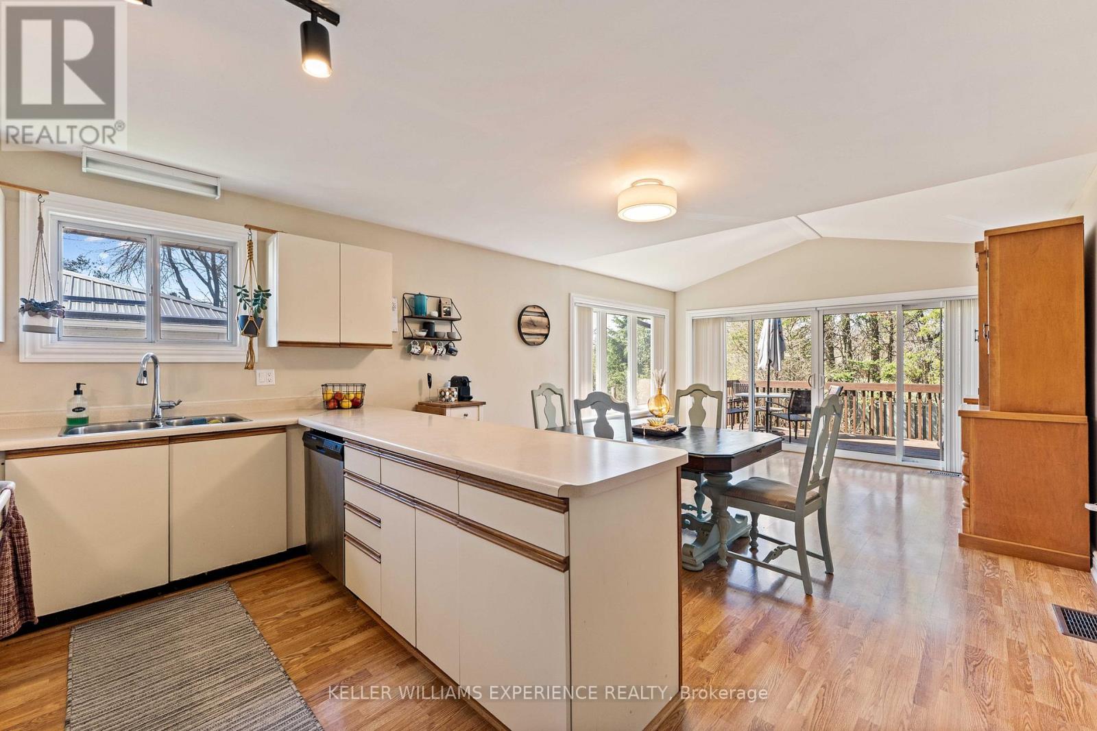 116 Reid Street, Kawartha Lakes, Ontario  K0M 1A0 - Photo 8 - X13054432