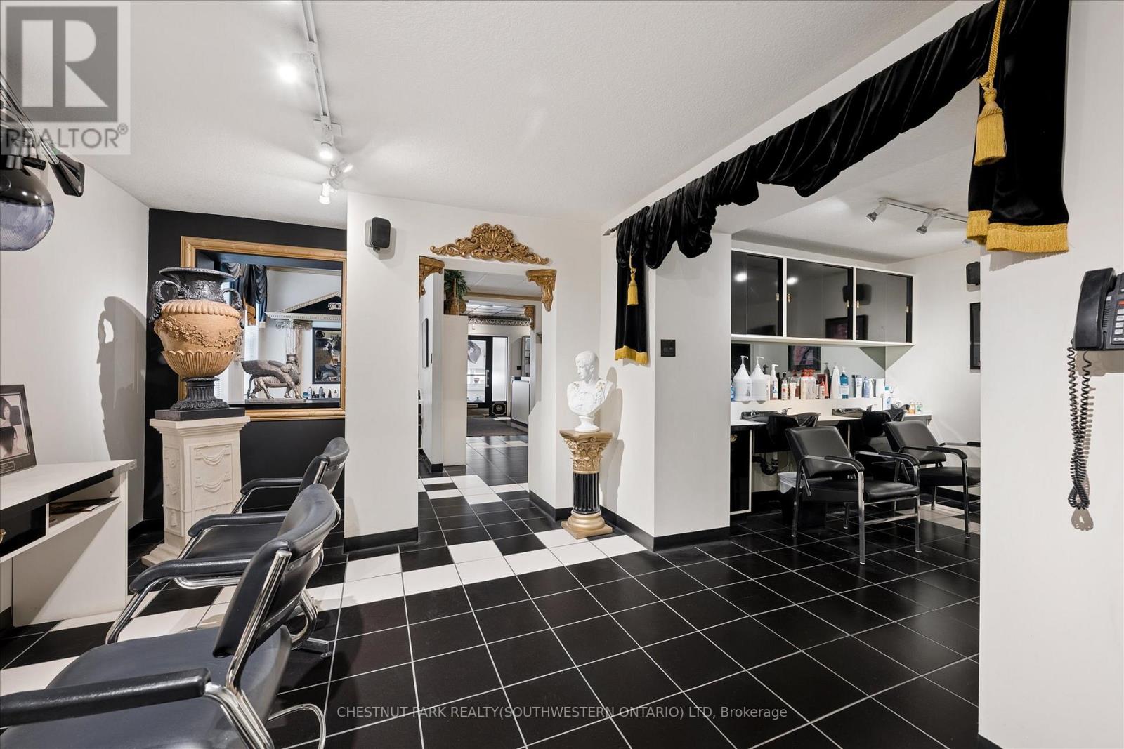 64 Francis Street N, Kitchener, Ontario  N2H 5B5 - Photo 12 - X13054454