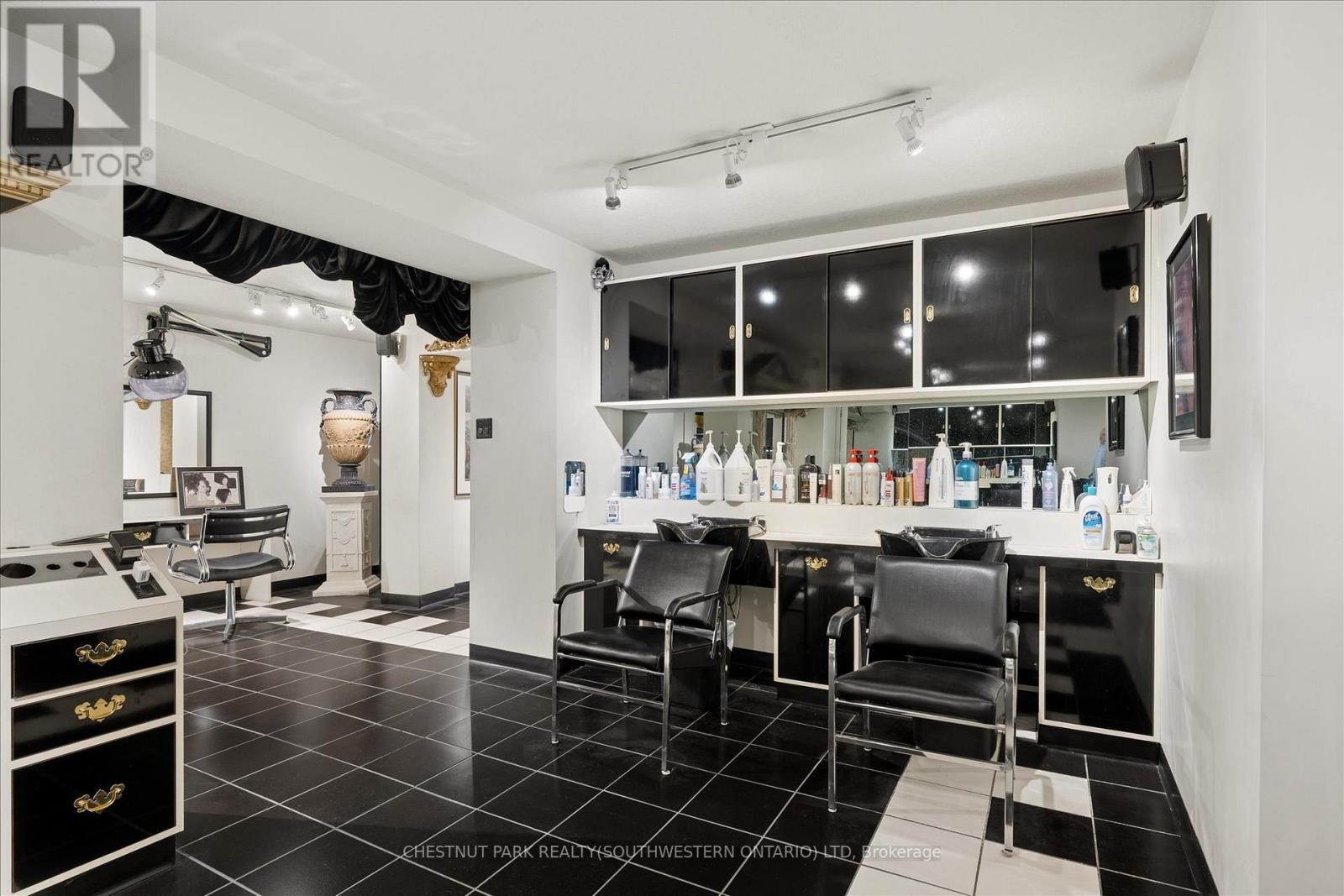 64 Francis Street N, Kitchener, Ontario  N2H 5B5 - Photo 15 - X13054454