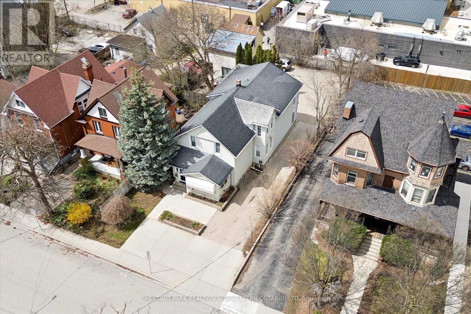 64 Francis Street N, Kitchener, Ontario  N2H 5B5 - Photo 2 - X13054458