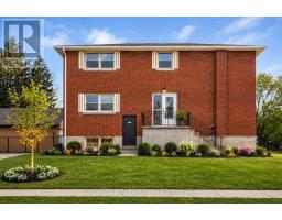 7 BALMORAL DRIVE, Kitchener, Ontario